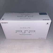 Sony PlayStation Portable (PSP) 2000 Piano Black - Slim & Lite CIB (használt)