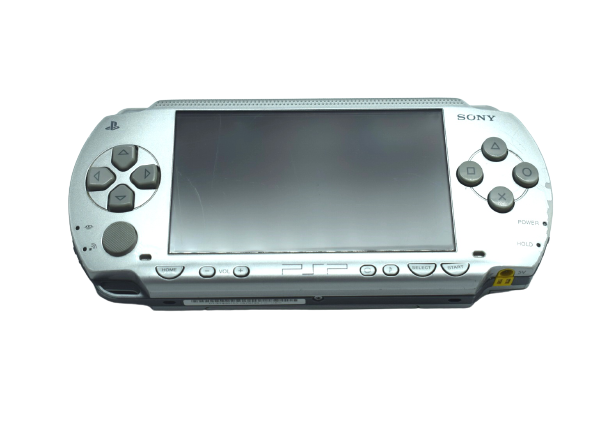 Sony PlayStation Portable (PSP) 1000 Silver – Ezüst FAT alapgép + 4 GB kártya, ajándék játékok (használt)